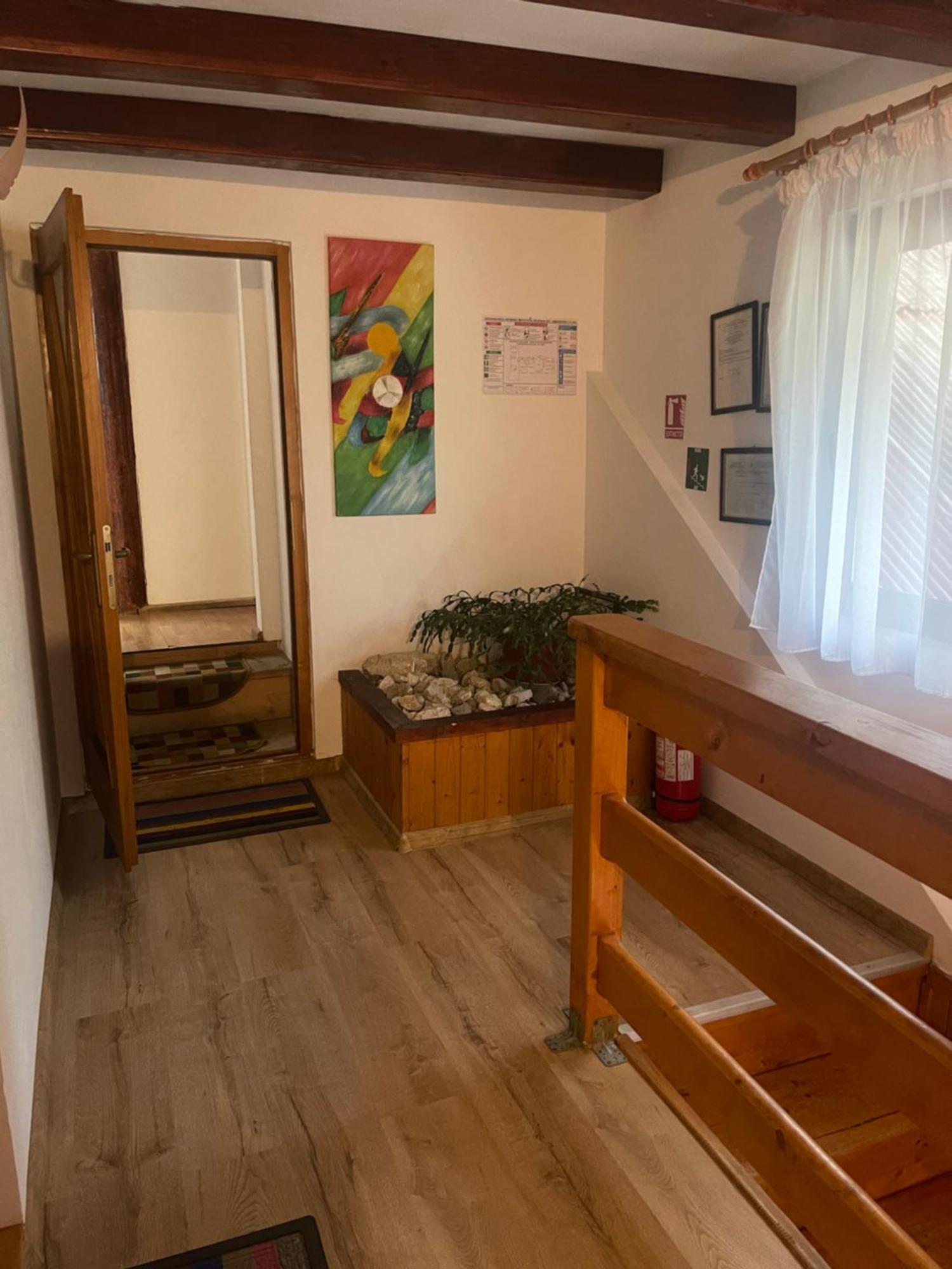 Отель Casa Maria Moieciu C Моечиу-де-Сус Экстерьер фото